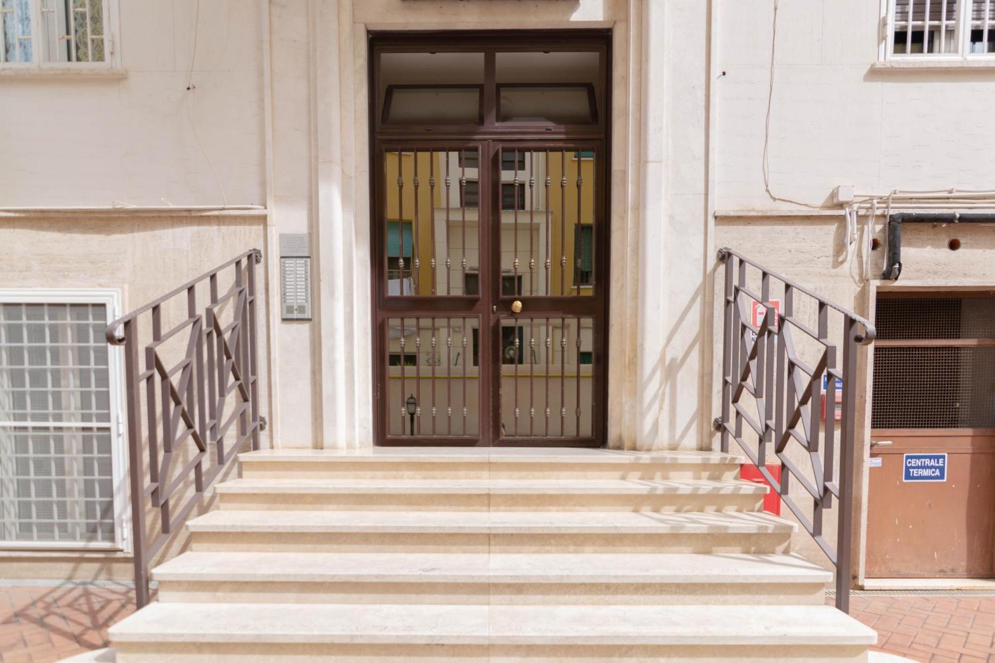 Domus Eroi Apartment Rome Bagian luar foto